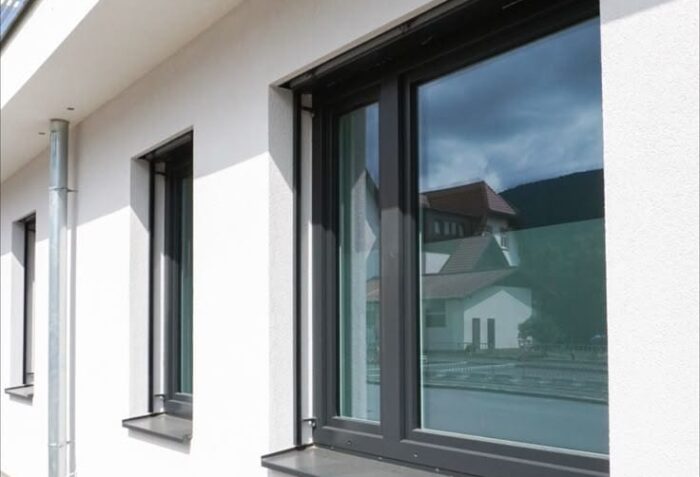 Fenster- und Türenarbeiten